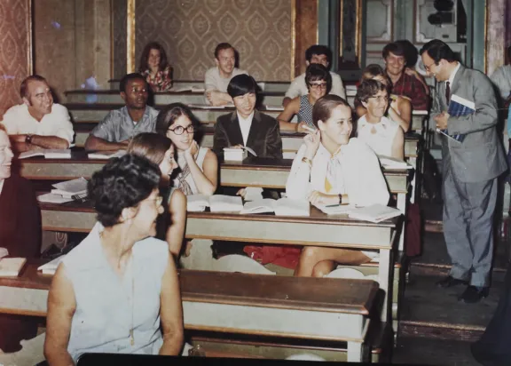 foto storica di studenti in aula